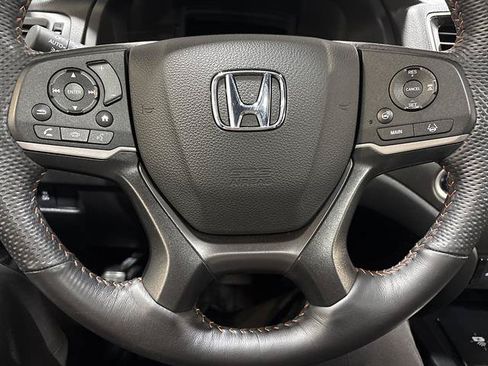 Used 2025 Honda Passport TrailSport image 16