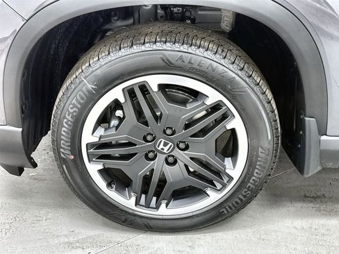 New 2026 Honda Pilot Touring image 10