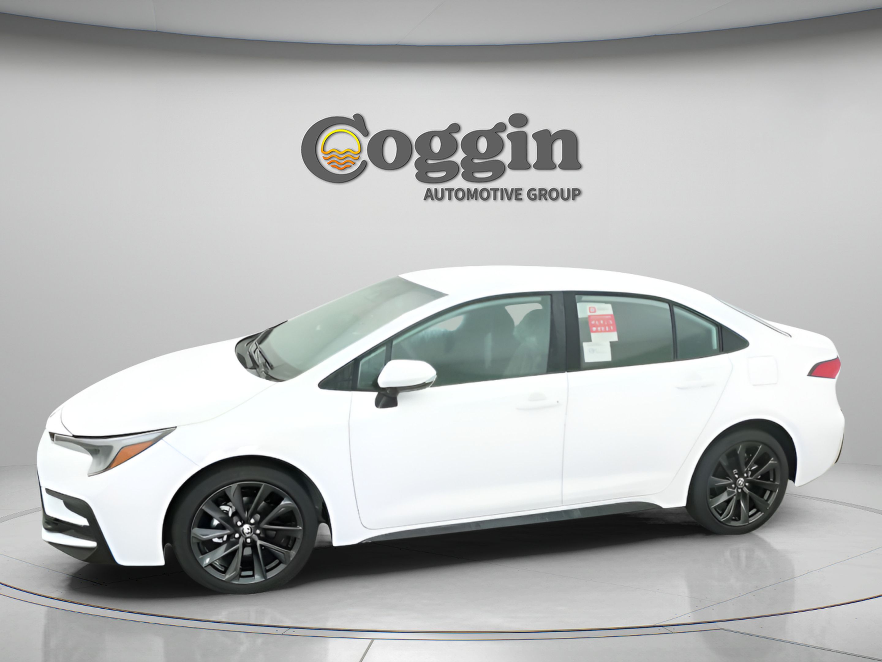 Certified 2026 Toyota Corolla SE FWD image 4