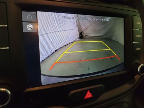 Used 2023 Kia Soul LX w/ LX Technology Package image 7