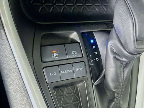 Used 2025 Toyota RAV4 LE image 25