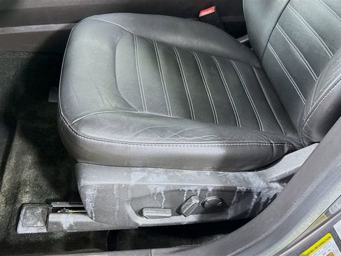 Used 2016 Ford Fusion SE w/ Equipment Group 202A FWD image 22