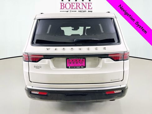 Used 2022 Jeep Wagoneer Series III w/ Premium Group I image 6