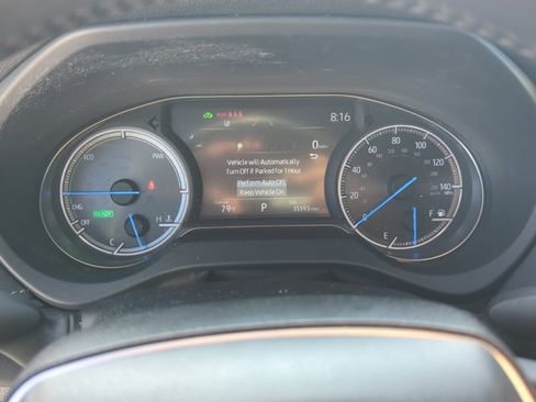 Used 2023 Toyota Venza LE AWD/4WD image 17