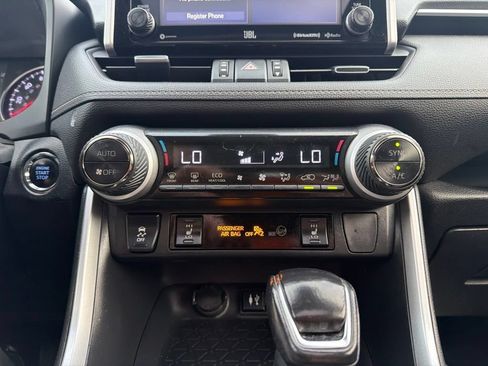 Certified 2019 Toyota RAV4 XLE Premium w/ Cold Weather Package AWD/4WD image 28