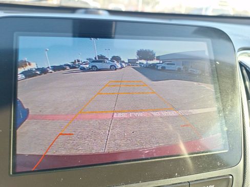 Used 2017 Chevrolet Malibu LT image 27