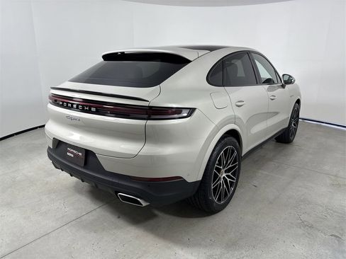 New 2026 Porsche Cayenne E-Hybrid Coupe image 7