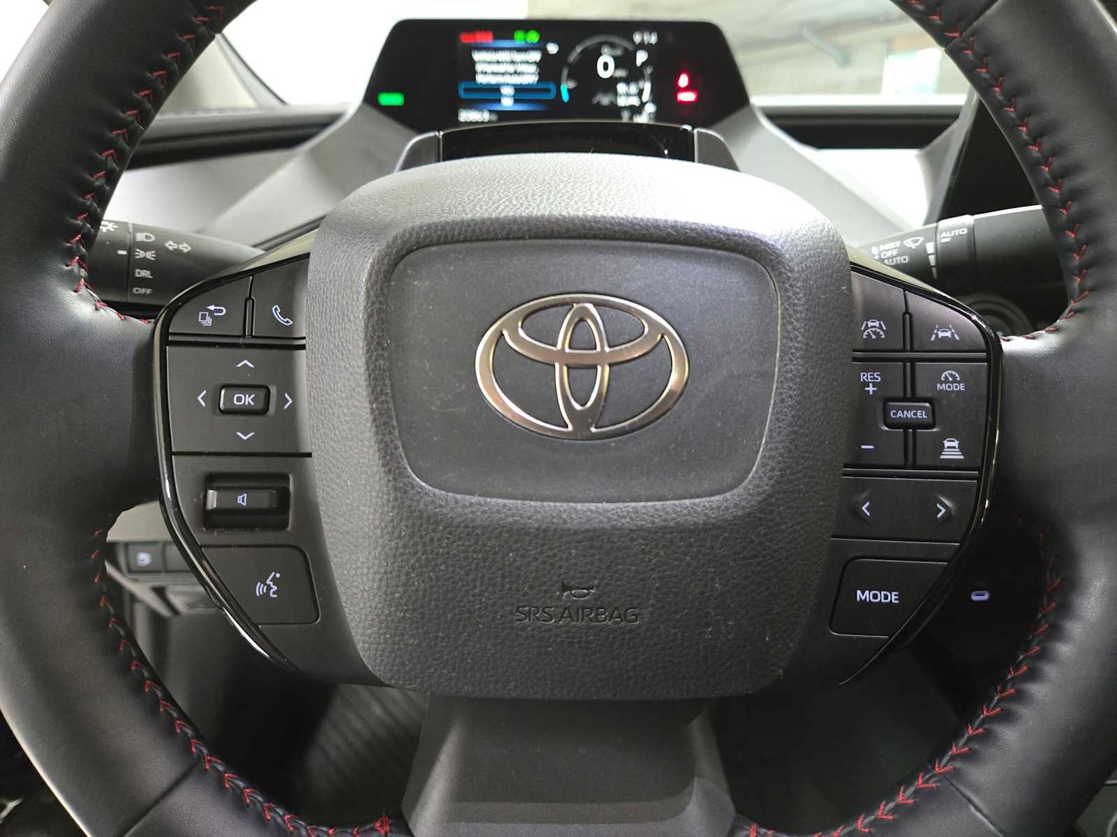 Used 2025 Toyota Prius Plug-In Hybrid FWD image 23
