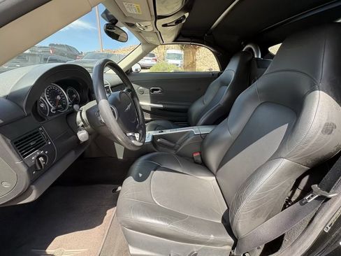 Used 2006 Chrysler Crossfire Limited RWD image 9