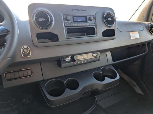 Used 2024 Mercedes-Benz Sprinter 3500 image 28