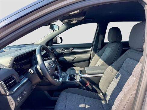 Used 2026 GMC Terrain Elevation w/ Black Edition image 10