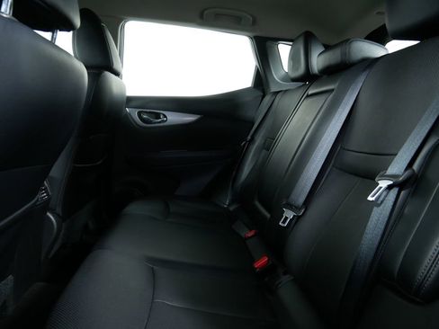 Used 2020 Nissan Rogue Sport SL image 16