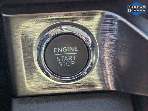 Used 2024 Ford F250 Lariat w/ Black Appearance Package image 26