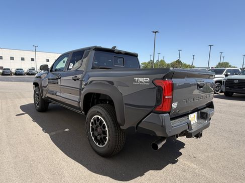 New 2026 Toyota Tacoma TRD Off-Road AWD/4WD image 3