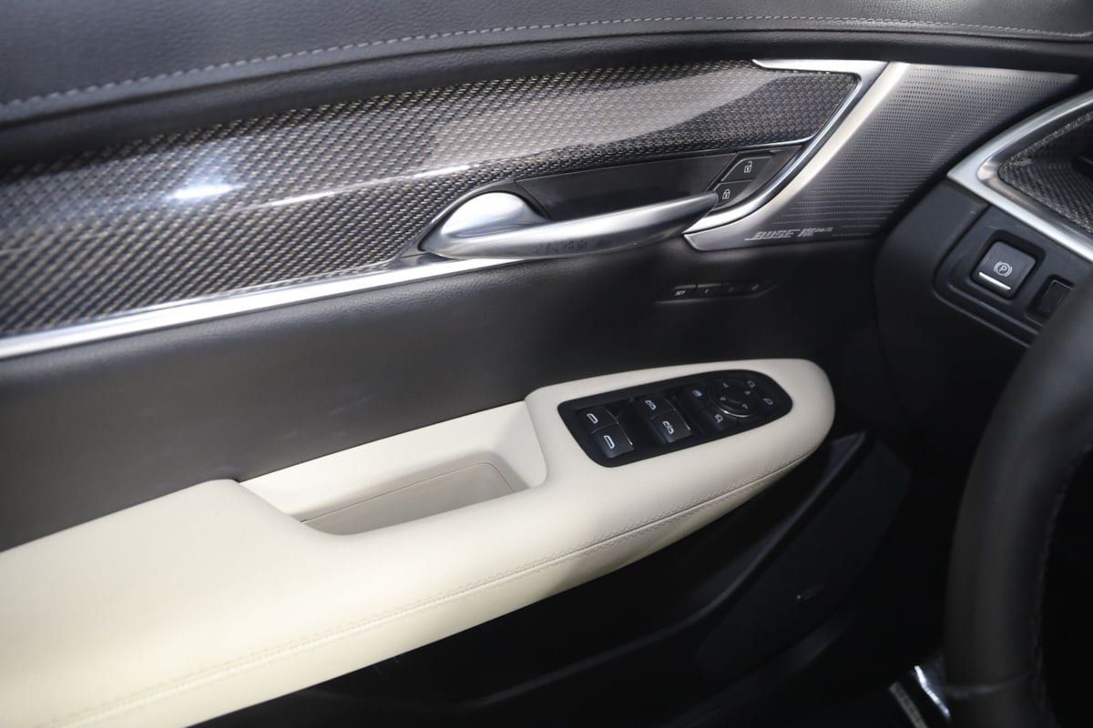 Used 2023 Cadillac XT5 Sportv w/ LPO, Floor Liner Package AWD/4WD image 31