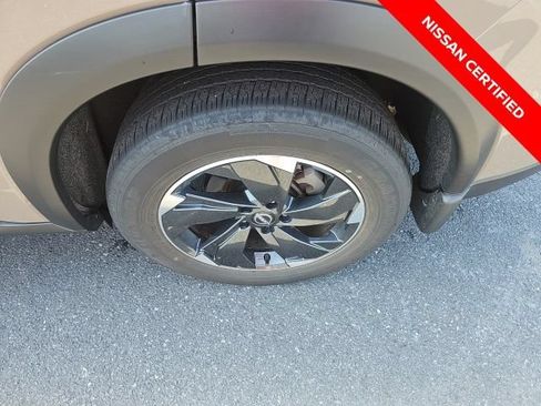 Certified 2025 Nissan Rogue SV w/ SV Premium Package AWD/4WD image 12