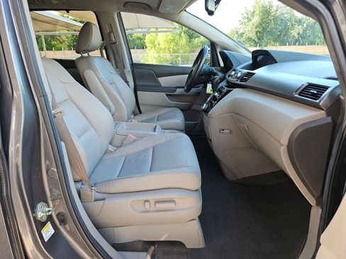 Used 2013 Honda Odyssey EX-L image 27