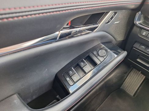 Used 2023 MAZDA MAZDA3 s image 19