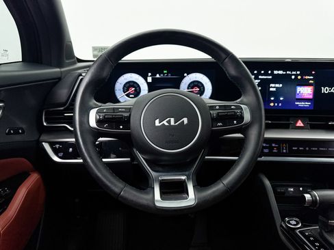 Certified 2025 Kia Sportage SX FWD image 33