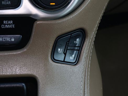 Used 2018 GMC Yukon SLT w/ Premium Edition image 31