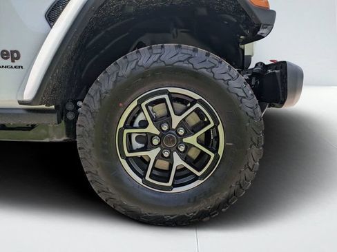 New 2026 Jeep Wrangler Unlimited Rubicon AWD/4WD image 10