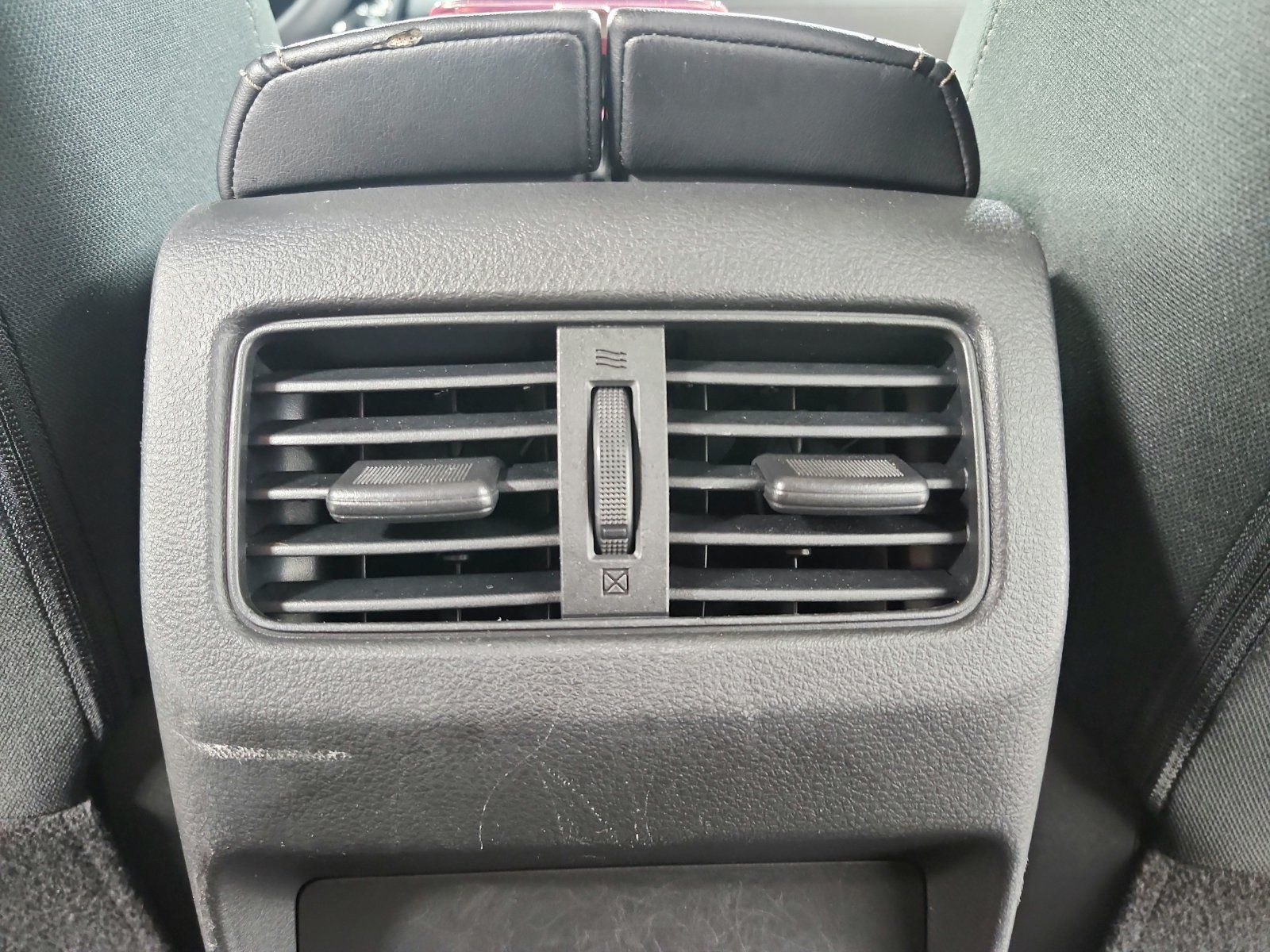 Used 2023 Nissan Rogue SV FWD image 36