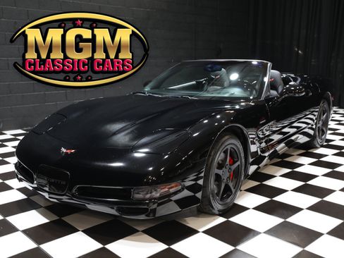 Used 2001 Chevrolet Corvette Convertible w/ Preferred Equipment Group2 RWD image 1