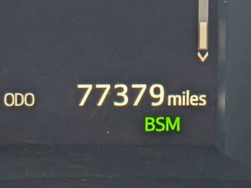 Used 2019 Toyota Highlander XLE AWD/4WD image 34