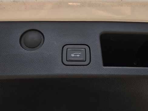 Used 2025 Chevrolet Equinox LT w/ Convenience Package II FWD image 27
