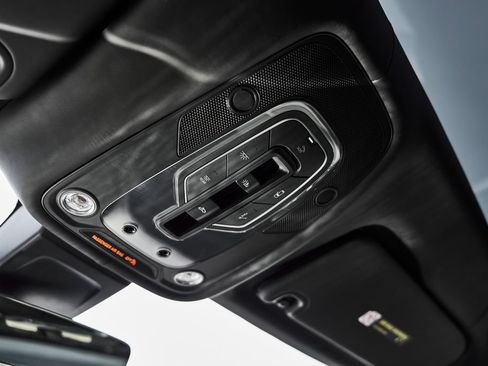 Used 2022 Bentley Bentayga AWD/4WD image 81