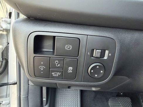 Used 2024 Hyundai Ioniq 6 SE RWD image 12