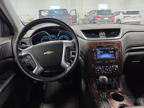 Used 2014 Chevrolet Traverse LT AWD/4WD image 5