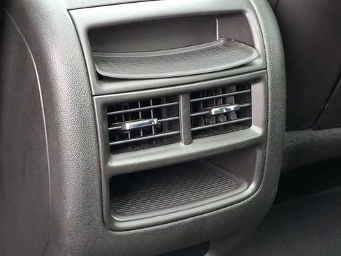 Used 2025 Cadillac XT5 Premium Luxury image 9