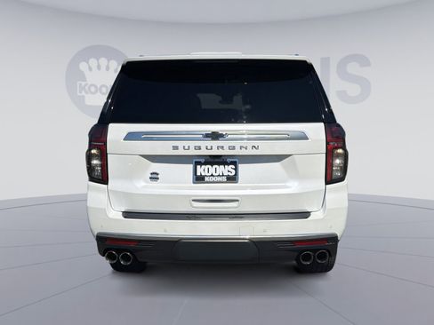 Used 2023 Chevrolet Suburban High Country w/ Premium Package AWD/4WD image 5
