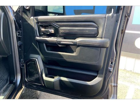 Used 2024 RAM 2500 Limited AWD/4WD image 26