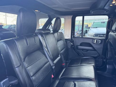 Used 2022 Jeep Wrangler Unlimited Sahara w/ Cold Weather Group image 22