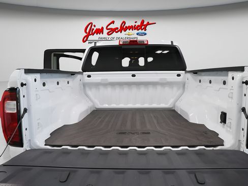 Used 2025 GMC Canyon Elevation w/ Convenience Package AWD/4WD image 34
