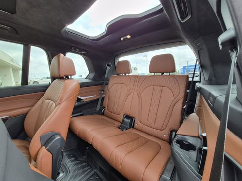 Certified 2025 BMW X7 M60i w/ Executive Package AWD/4WD image 20