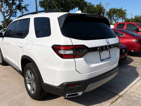 Used 2026 Honda Pilot EX-L image 4