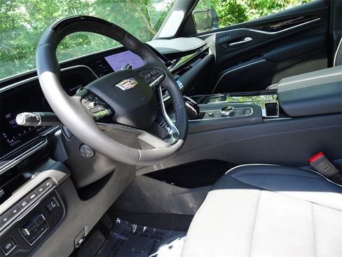 Certified 2024 Cadillac Escalade Sport w/ Touring Package image 12