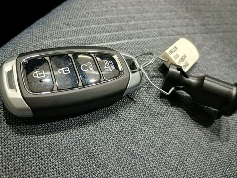 New 2026 Hyundai Venue SEL FWD image 31