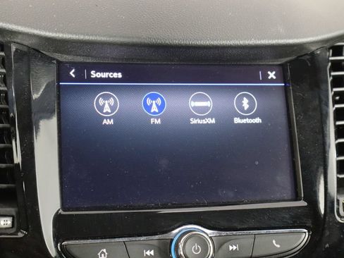 Used 2020 Chevrolet Trax LT w/ Redline Edition FWD image 30