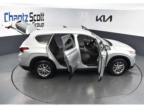 Used 2019 Hyundai Santa Fe SE FWD image 32