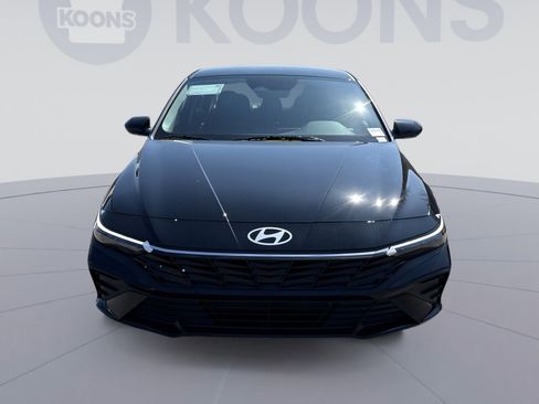 New 2026 Hyundai Elantra Blue image 11