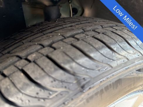 Used 2017 Volkswagen Golf S image 28