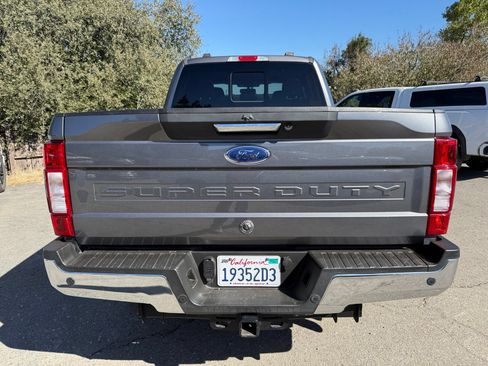Used 2021 Ford F250 Lariat w/ Lariat Value Package AWD/4WD image 4