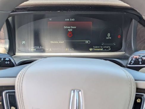 Used 2023 Lincoln Aviator Reserve w/ Equipment Group 201A AWD/4WD image 26