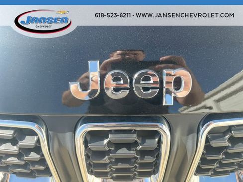 Used 2025 Jeep Compass Sport AWD/4WD image 30