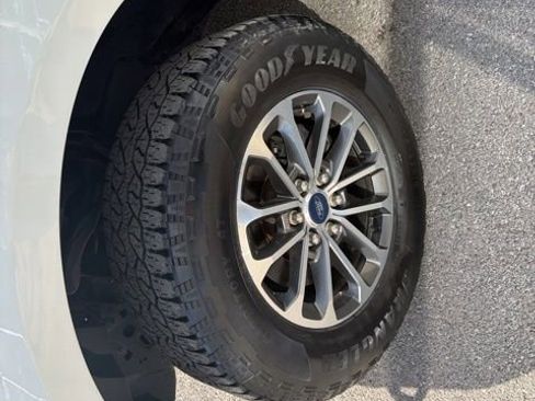 Used 2020 Ford F150 XL w/ Equipment Group 101A Mid AWD/4WD image 8