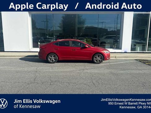 Used 2017 Hyundai Elantra SE FWD image 1